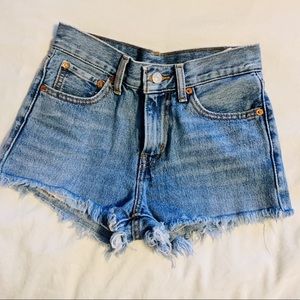 Levi’s cutoff shorts